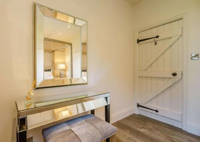 3 Bed In Richmond Oc-86747