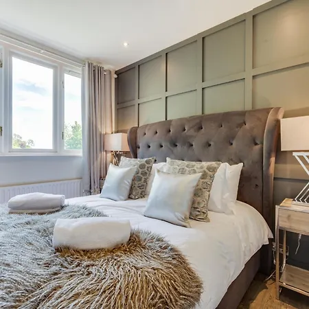 3 Bed In Richmond Oc-86747 Hébergement de vacances *